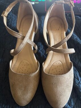 Journey Heels 7.5